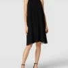 Swing Cocktailkleid Mit Neckholder - Schwarz