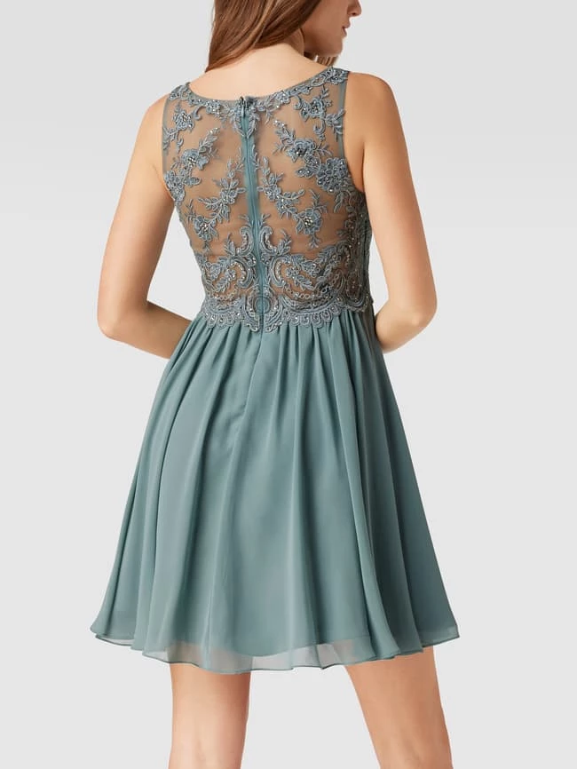 Laona Cocktailkleid Aus Tüll Mit Strasssteinen - Schilf 5 Laona Cocktailkleid Aus Tüll Mit Strasssteinen - Schilf – Bild 5