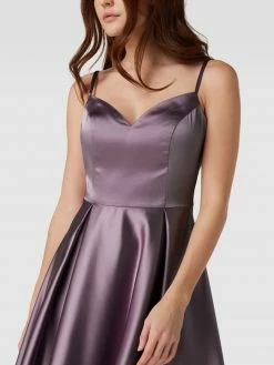 TROYDEN COLLECTION Cocktailkleid Aus Satin - Flieder -Mascara Shop ad5kok2ia4olciqba56kchq49p7j0cai6953ik1hah14ukhn912l8k9n750kajqdagr4ed2e8h14ai2m8so68dj374qjid9p6orm4c1k6or36ohn71j6cc9mcgr66dhncor32o8