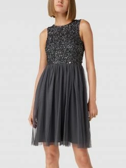 LACE & BEADS Cocktailkleid Mit Paillettenbesatz - Anthrazit -Mascara Shop akokshil6584ocafap1kmjai99838chlal6l2jhi89442cae8oqlciab6l84sc276ss50kii650jckhl9d3j8d3660q62e1o6lij6d9kc4p38e1lcgo30dphc8qmcc31cgpj0c8